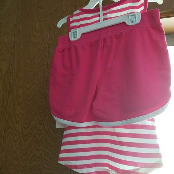 Clothes. - Picture 3 of 3